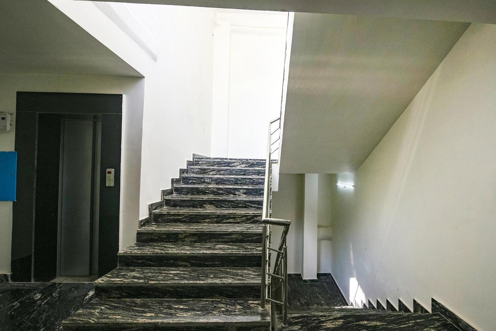 Fabhotel Mona Continental - Nr Laxmi Nagar It Hub Új-Delhi Kültér fotó